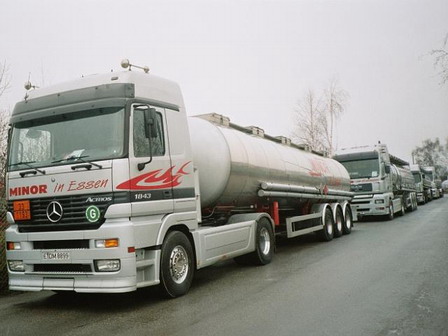 20071019083904-1193-08-etilmetilacetona-mb-actros-1843-tasz-minor-uhl-01040.jpg
