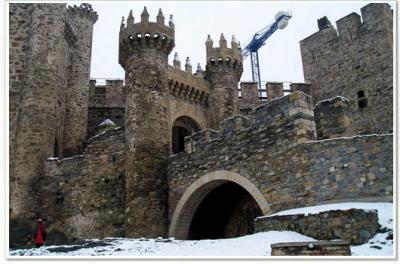 20081215131114-castilloecos.jpg